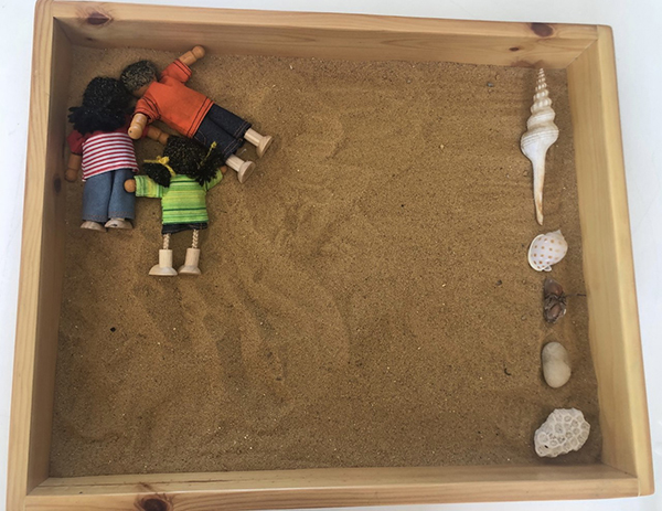 Sand tray